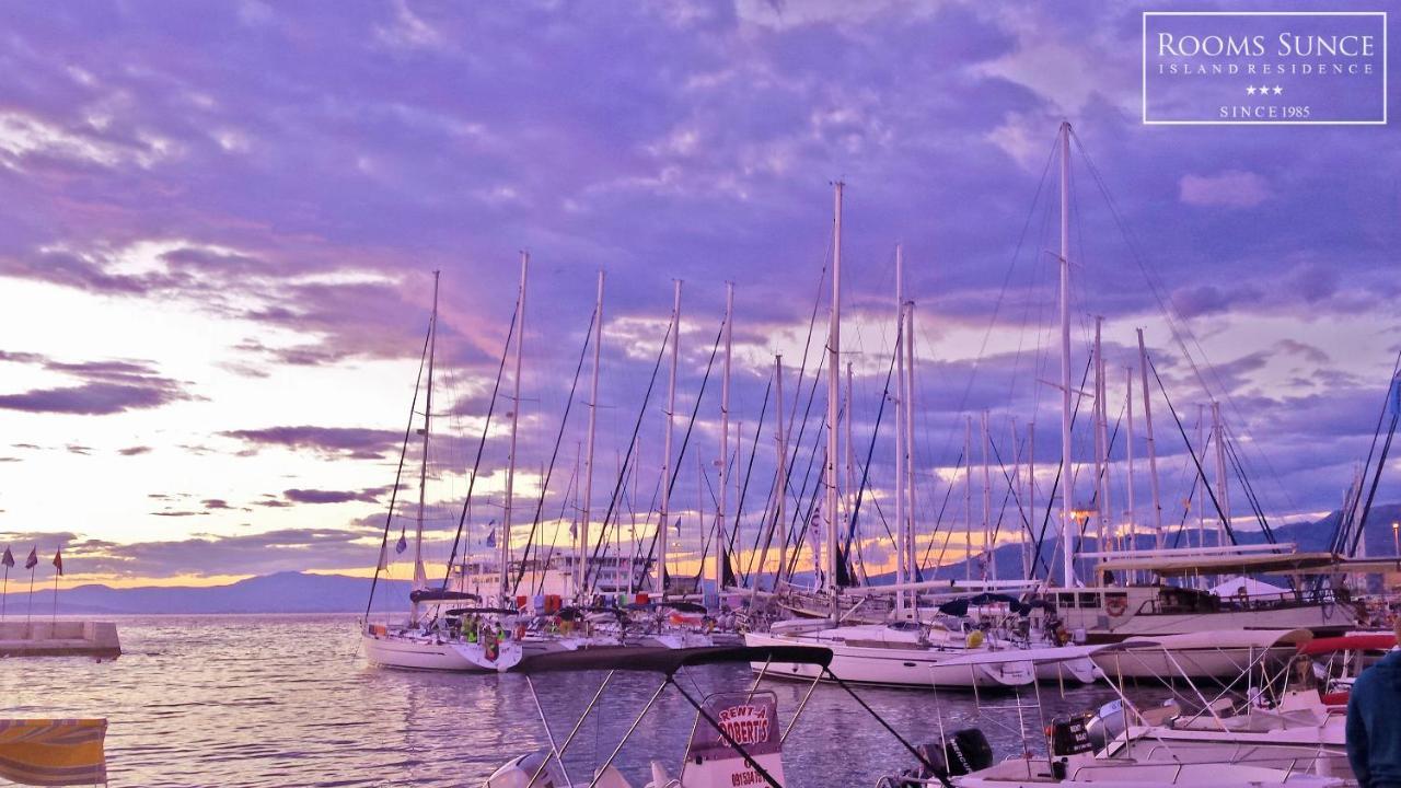 Apartments Residence Sunce Supetar - Cozy Base To Stay And Explore Island Brac Free Parking Exterior foto