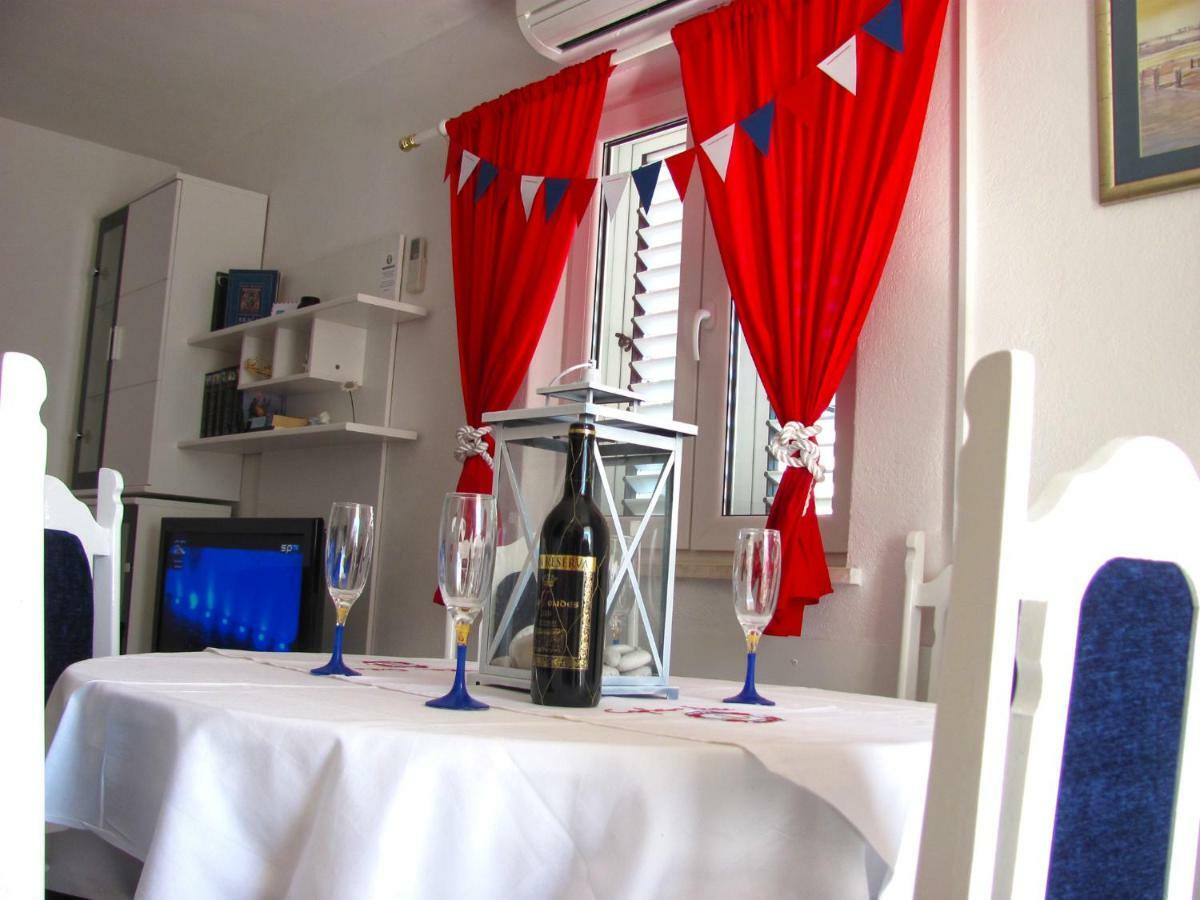 Apartments Residence Sunce Supetar - Cozy Base To Stay And Explore Island Brac Free Parking Exterior foto