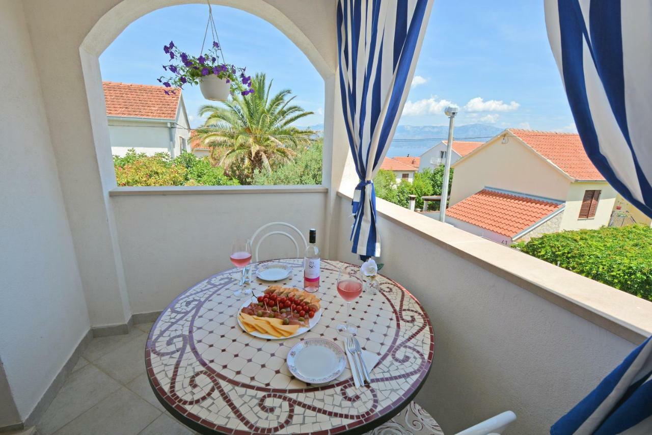 Apartments Residence Sunce Supetar - Cozy Base To Stay And Explore Island Brac Free Parking Exterior foto